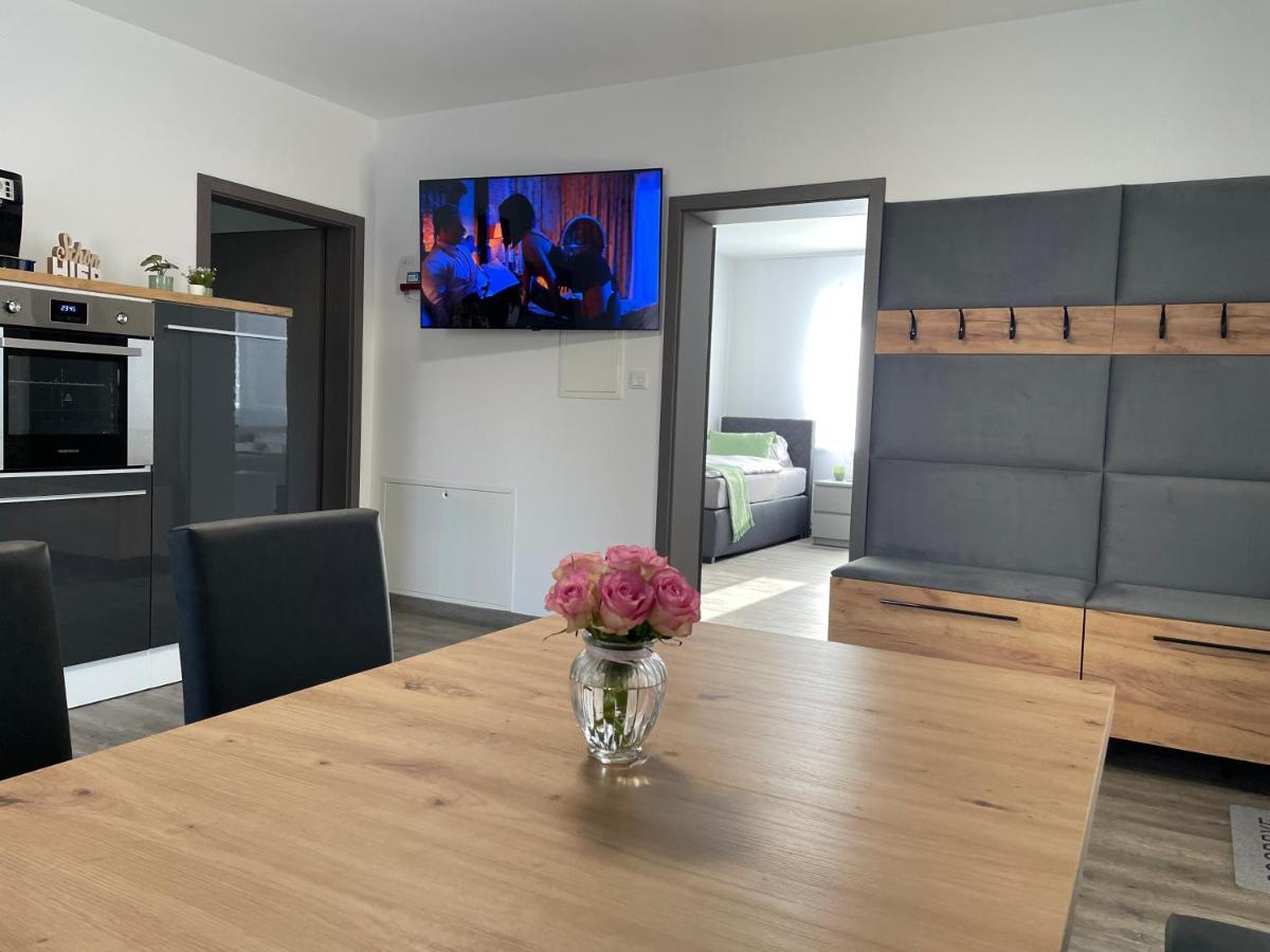 Wohnung Fuer Berufstaetige Hünfeld Buitenkant foto
