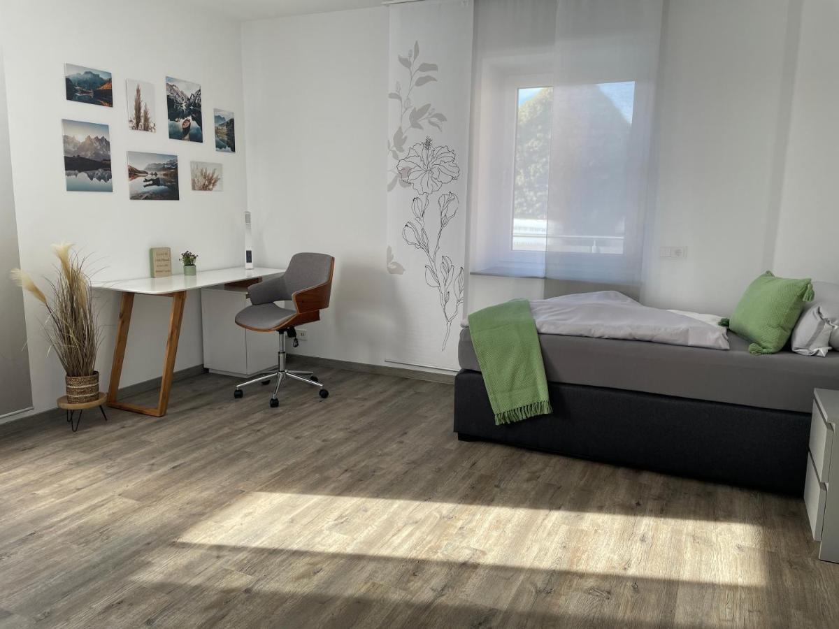 Wohnung Fuer Berufstaetige Hünfeld Buitenkant foto